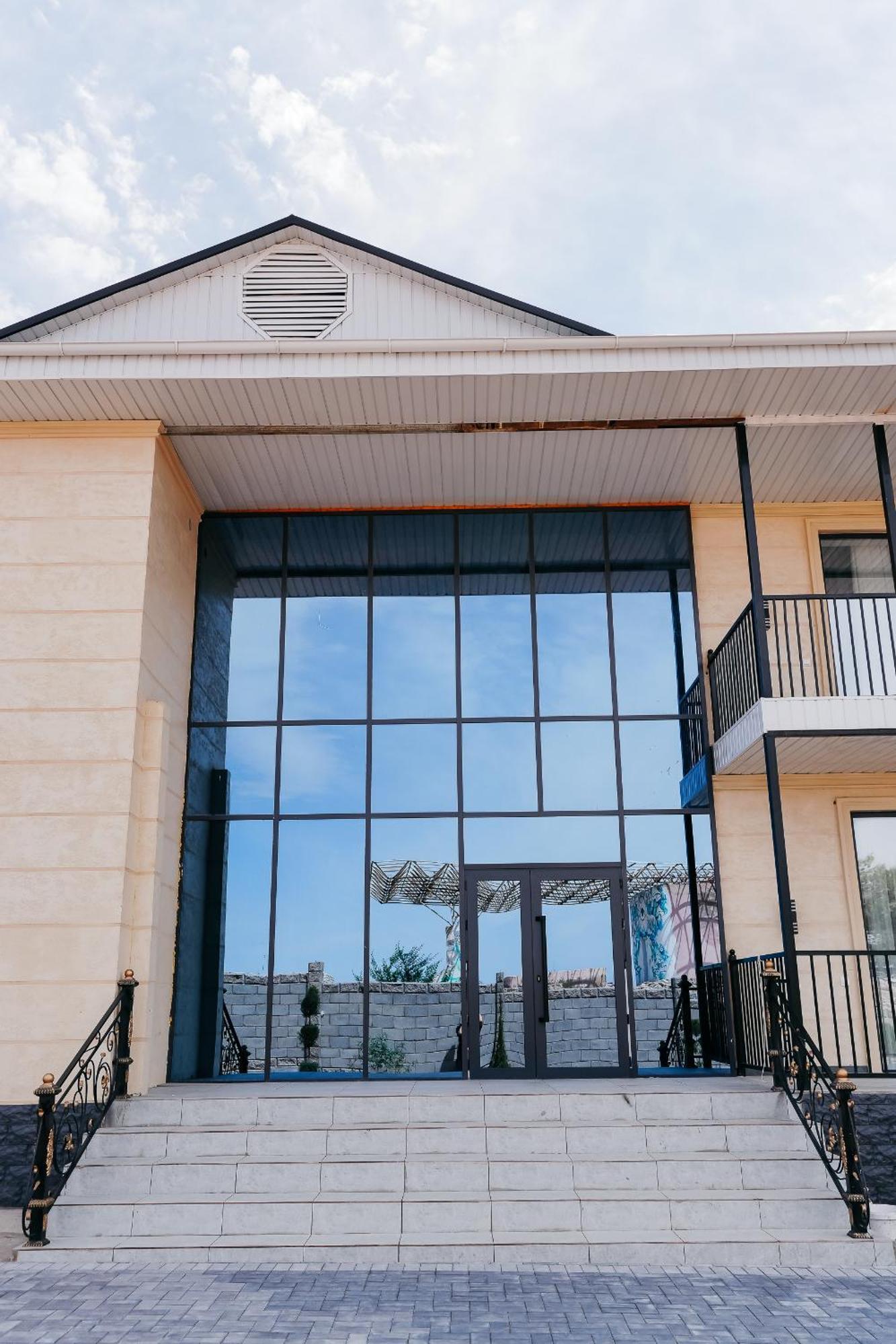 Hotel Utes Kaji-Say Εξωτερικό φωτογραφία